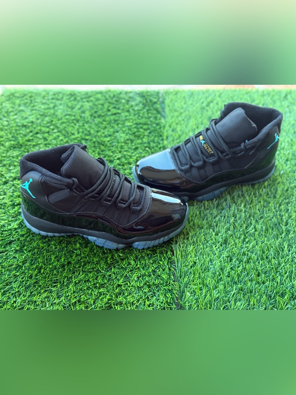 Size 7 Men’s And Women’s 8.5 - Jordan Retro 11 Gamma Blue 2025
